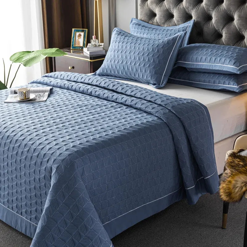 Elegant Quilted Bedspread Set Blue Cotton King Size Soft Hypoallergenic — Image 6