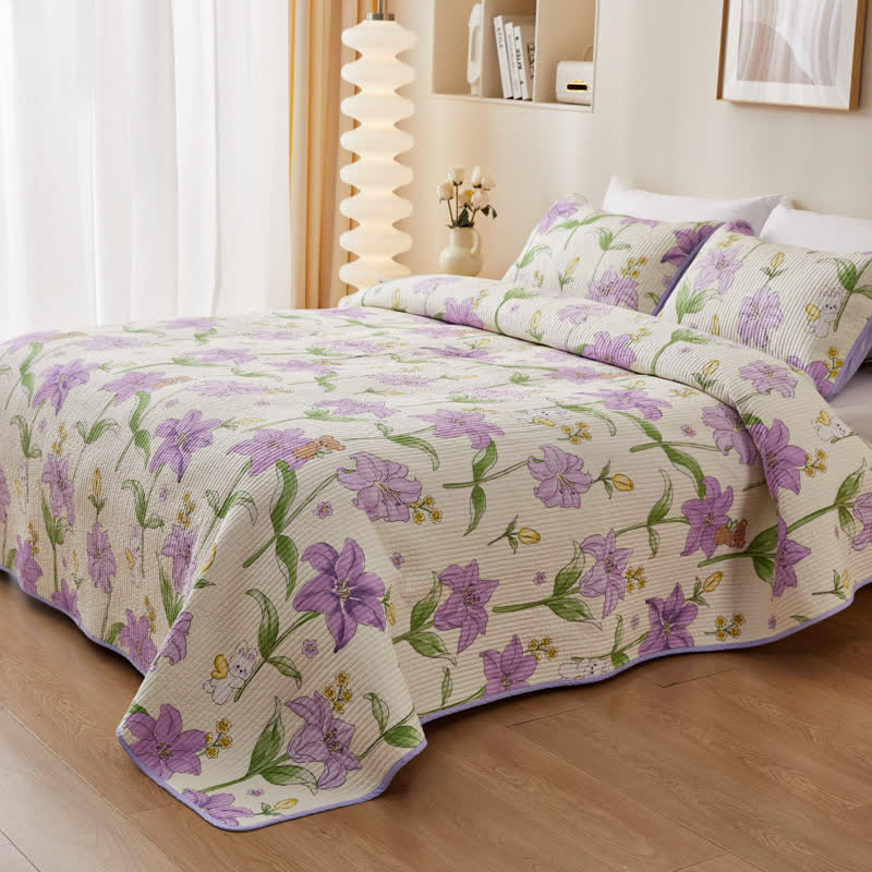 Floral Quilted Bedspread Set Cotton Blend Lightweight Coverlet with Pillow Shams — Image 2