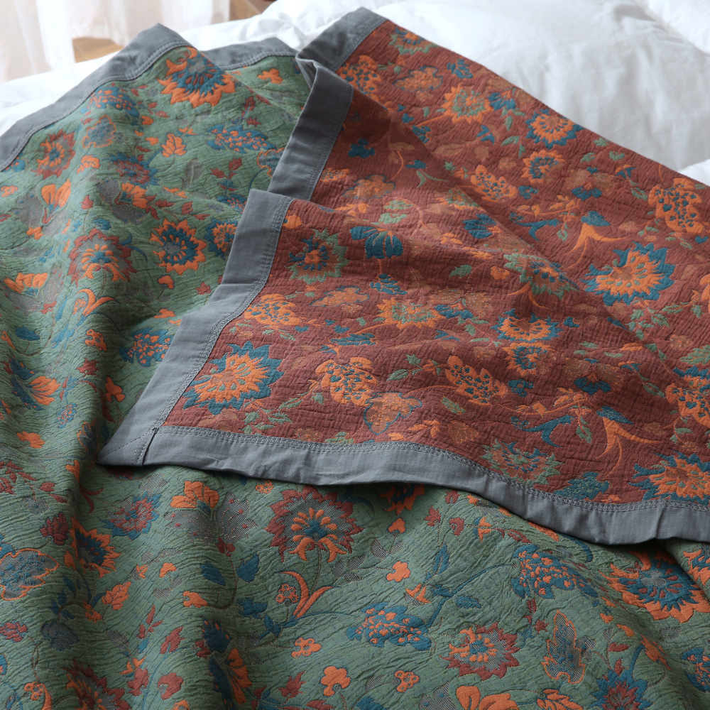 Reversible Floral Cotton Quilt Set Green Orange Patterned Bedding with Pillow Shams — Image 3