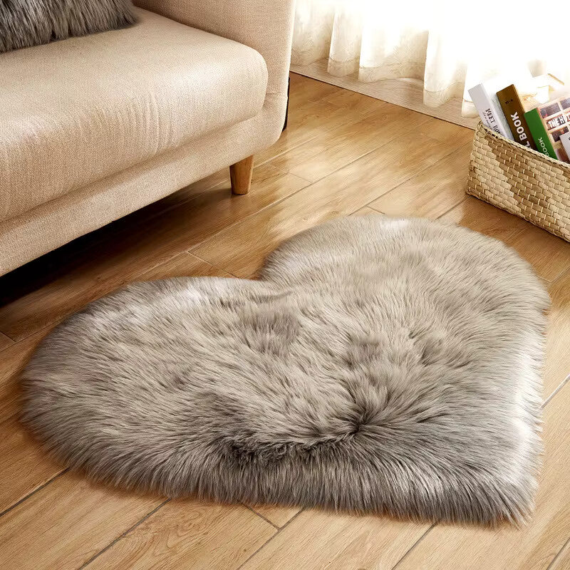 Heart Shaped Faux Fur Area Rug Soft Plush Decorative Accent Carpet — Image 6