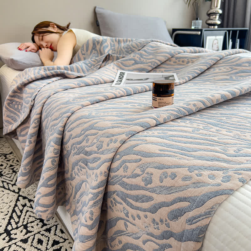 Luxury Soft Cotton Blanket with Animal Print - Multicolor, King Size — Image 7