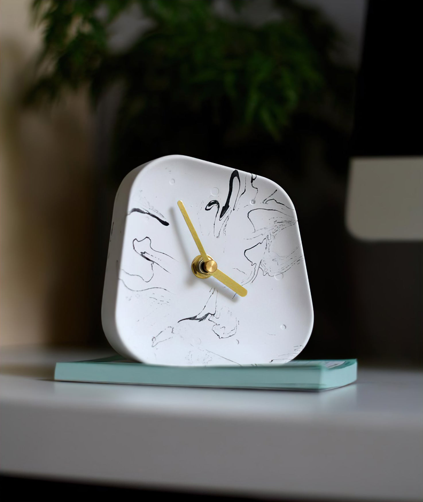 Modern Minimalist Concrete Desk Clock Silent Non-Ticking Tabletop Timepiece — Image 6