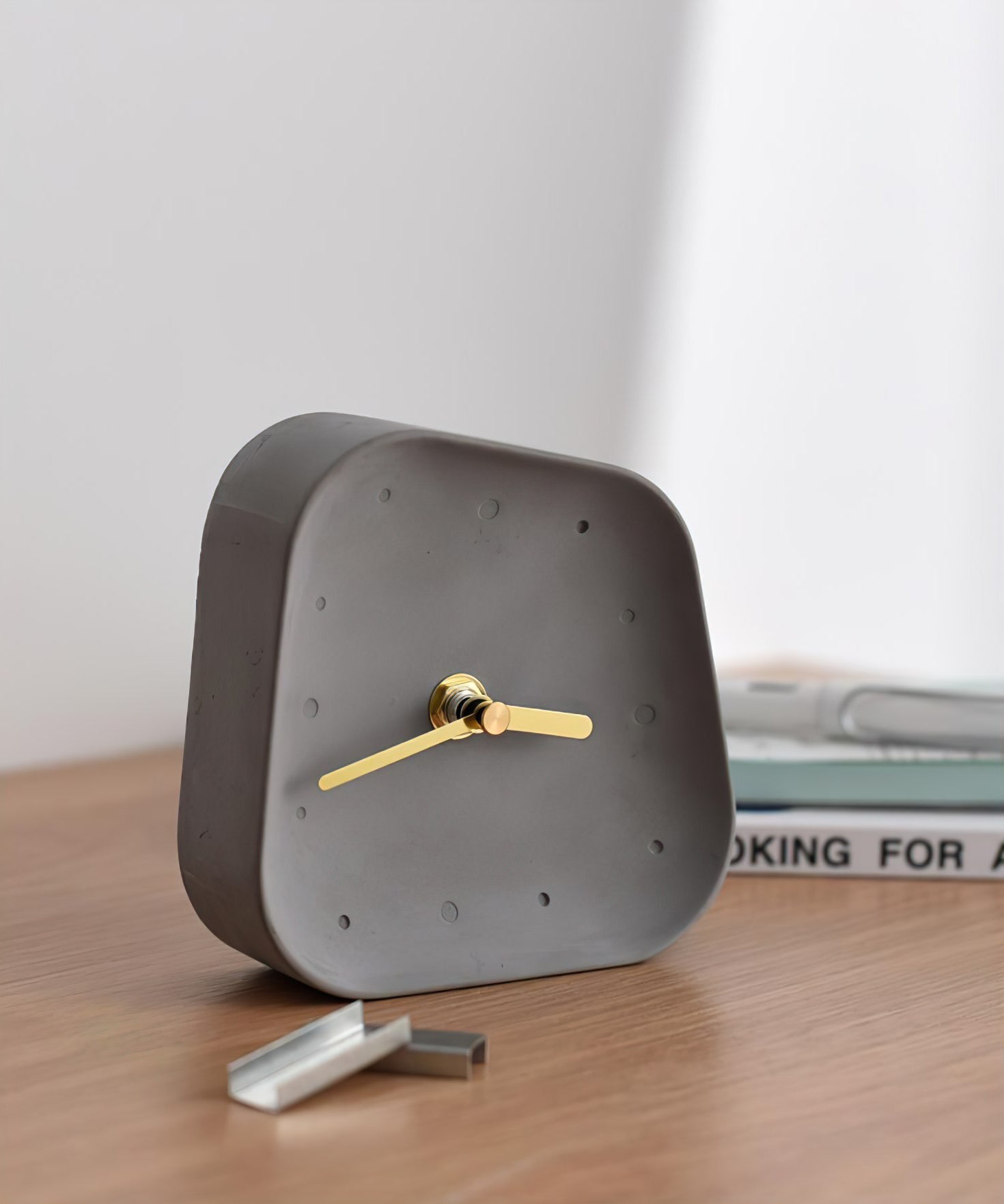 Modern Minimalist Concrete Desk Clock Silent Non-Ticking Tabletop Timepiece — Image 7