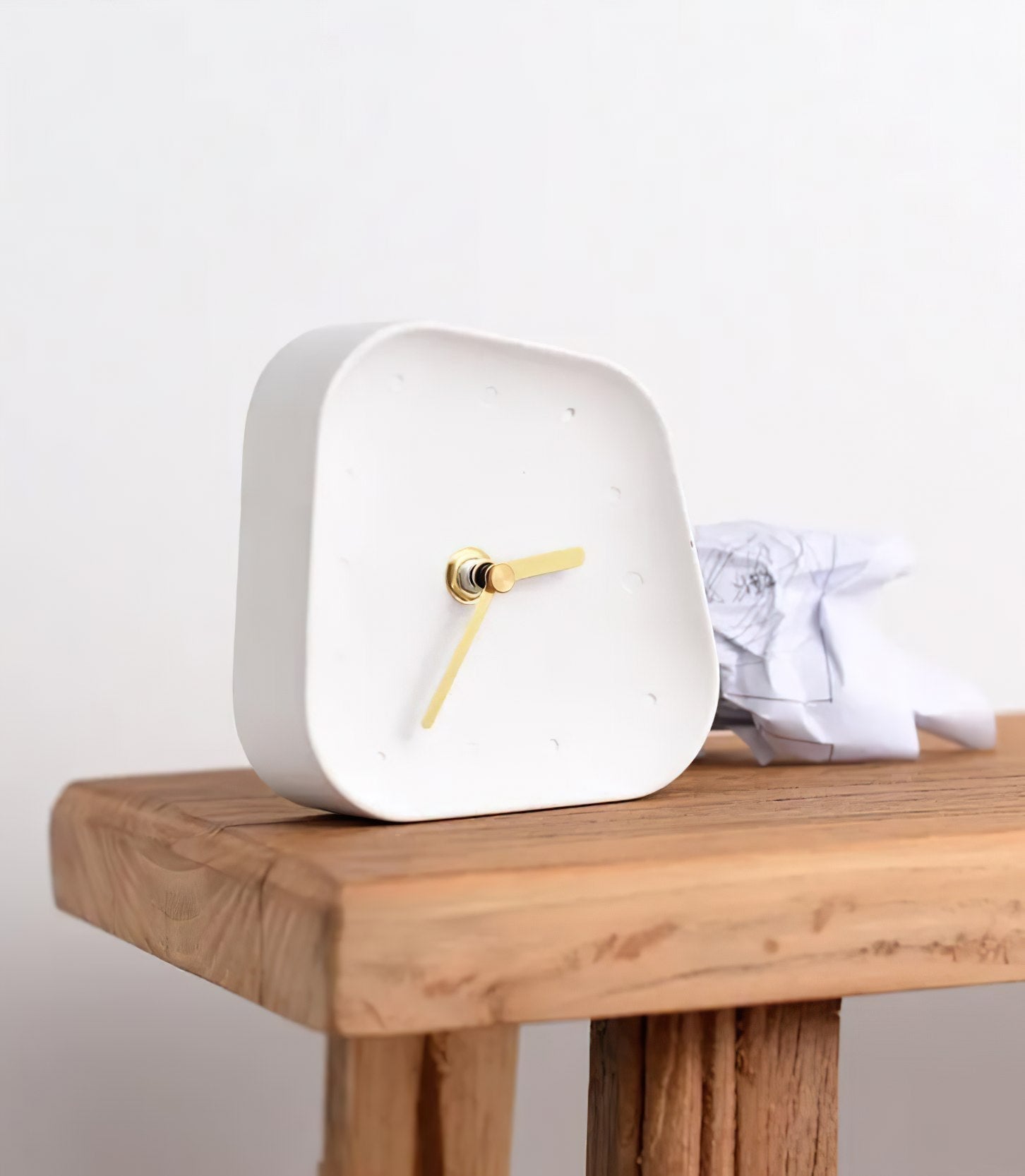 Modern Minimalist Concrete Desk Clock Silent Non-Ticking Tabletop Timepiece — Image 9