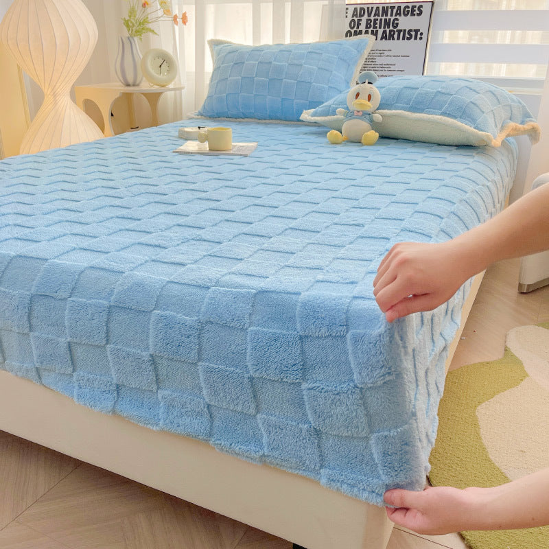 Luxurious Plush Checkered Bedspread Set - Blue, Soft Polyester, Queen Size — Main Image