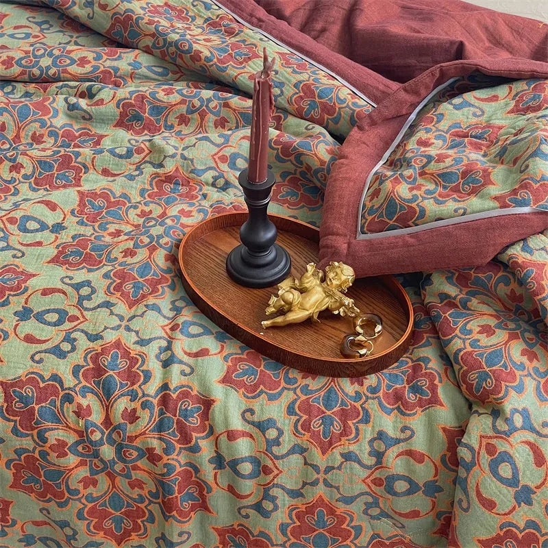 Luxury Cotton Floral Bedspread Reversible Quilt Red Green All-Season Bedding — Image 2