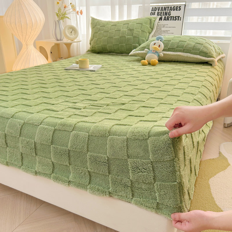 Luxurious Plush Checkered Bedspread Set - Blue, Soft Polyester, Queen Size — Image 7