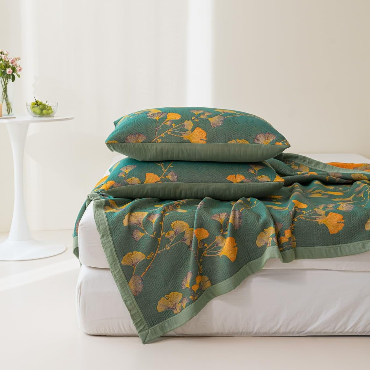 Elegant Floral Quilt Set Cotton Green Yellow Reversible King Size Bedding — Image 3