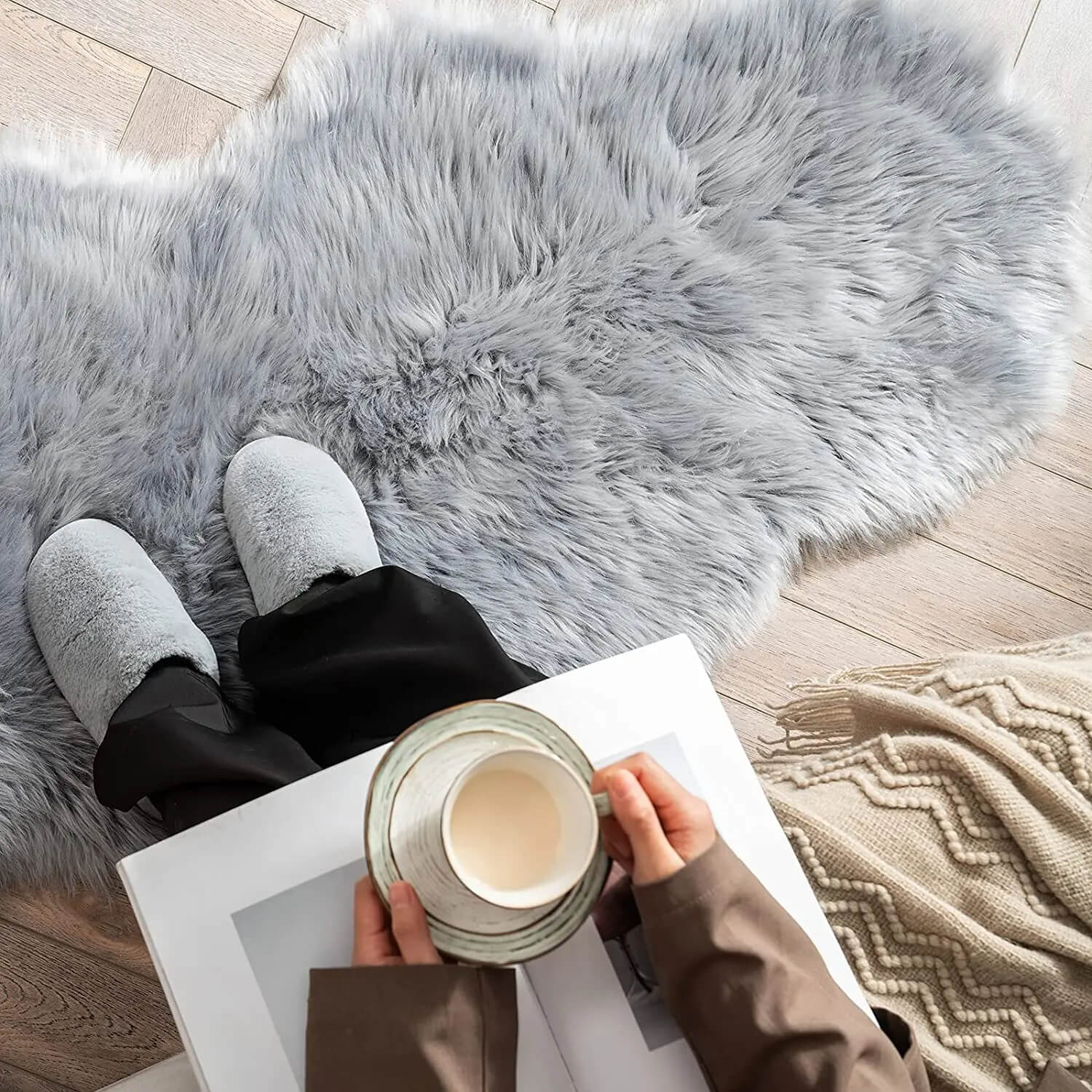 Luxury Faux Fur Area Rug Soft Shaggy Carpet Grey 60x180cm — Image 3