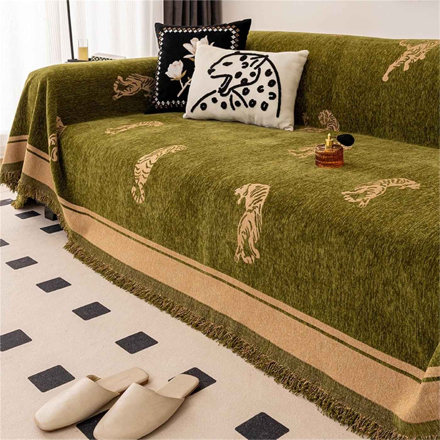 Luxury Woven Sofa Throw Blanket Cotton Blend Tiger Pattern Fringed Edges — Image 7