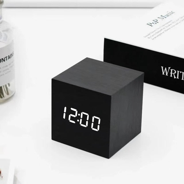 Modern LED Wooden Cube Alarm Clock Multi-Color Display USB Powered 6.3cm — Image 4